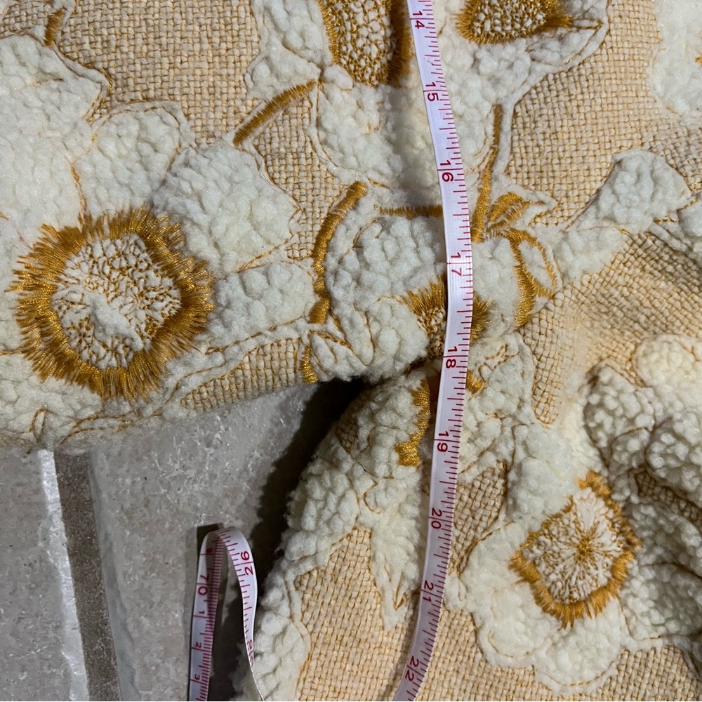 Sezane Harlem Floral Appliqué Sweatshirt Orchre Ecru FR36 US4 - Picture 8 of 10